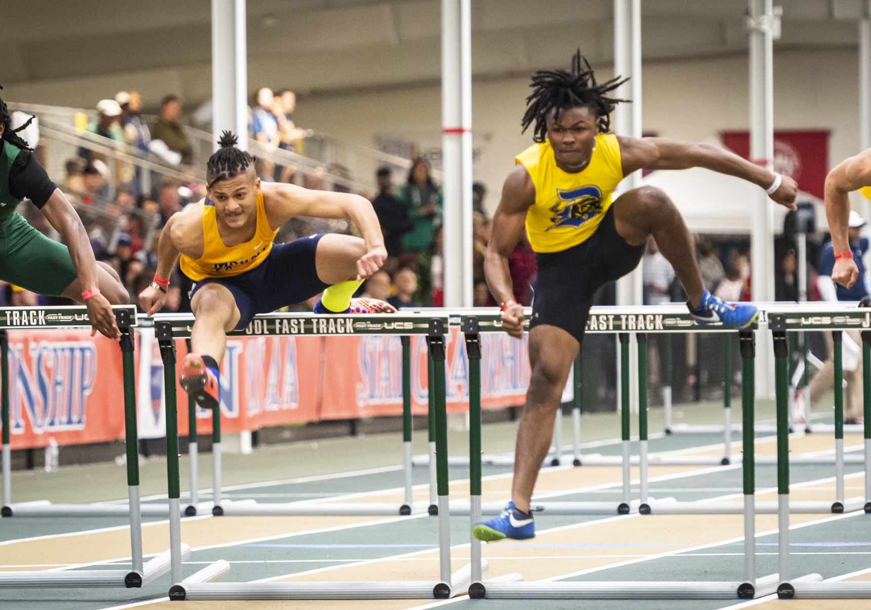 Indoor3a
